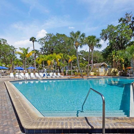 סלבריישן Tropical Palms Resort מראה חיצוני תמונה
